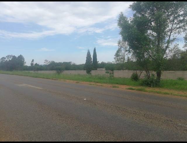 LAND FOR SALE IN DRUMBLADE